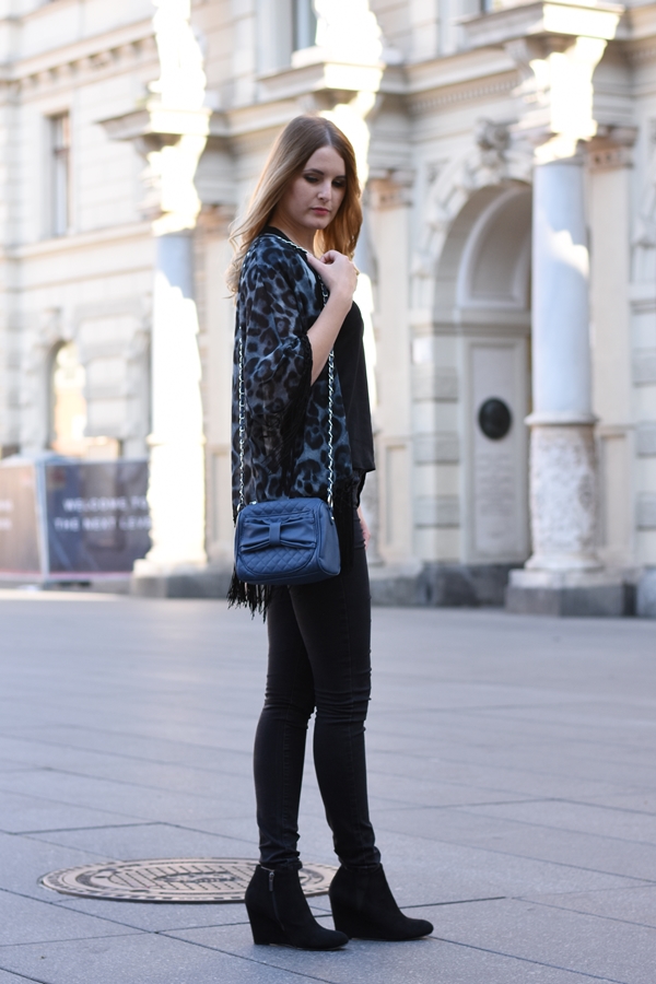 Animal Print - Herbst/Winter Trend, Leo Look Kombination - Outfit - Fashion Kombination - Style - All Black Look - Fashionladyloves by Tamara Wagner - Fashionblog - Mode Blog