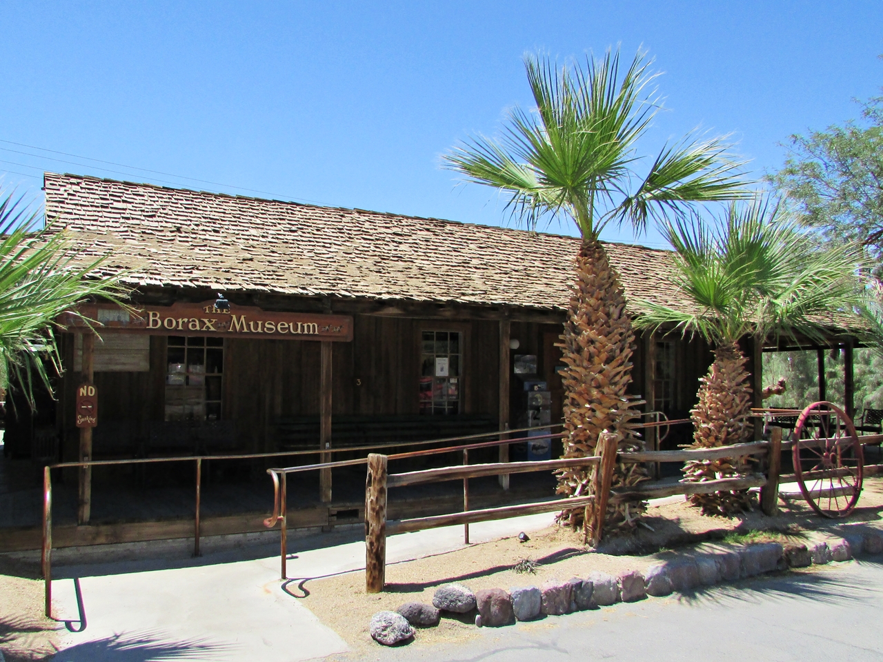 Westküste USA Rundreise - Death Valley Furnance Creek Borax Mine Museum - Fashionladyloves 