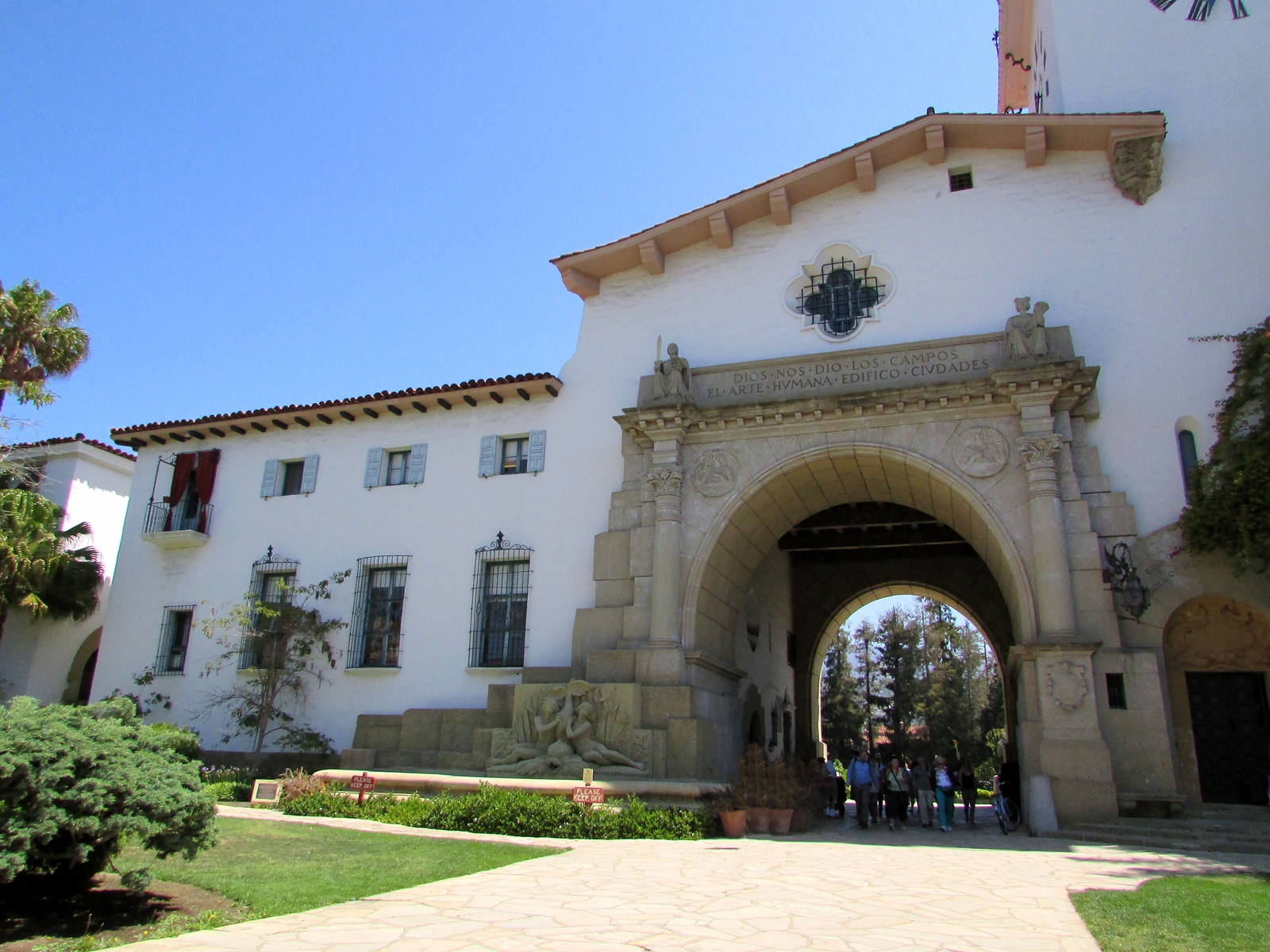 USA Rundreise - Amerika Westküste - Santa Barbara - County Courthouse - Fashionladyloves by Tamara Wagner