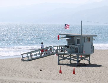 USA Rundreise - Amerika Westküste - Santa Monica - Strand Rettungsschwimmer - Fashionladyloves by Tamara Wagner