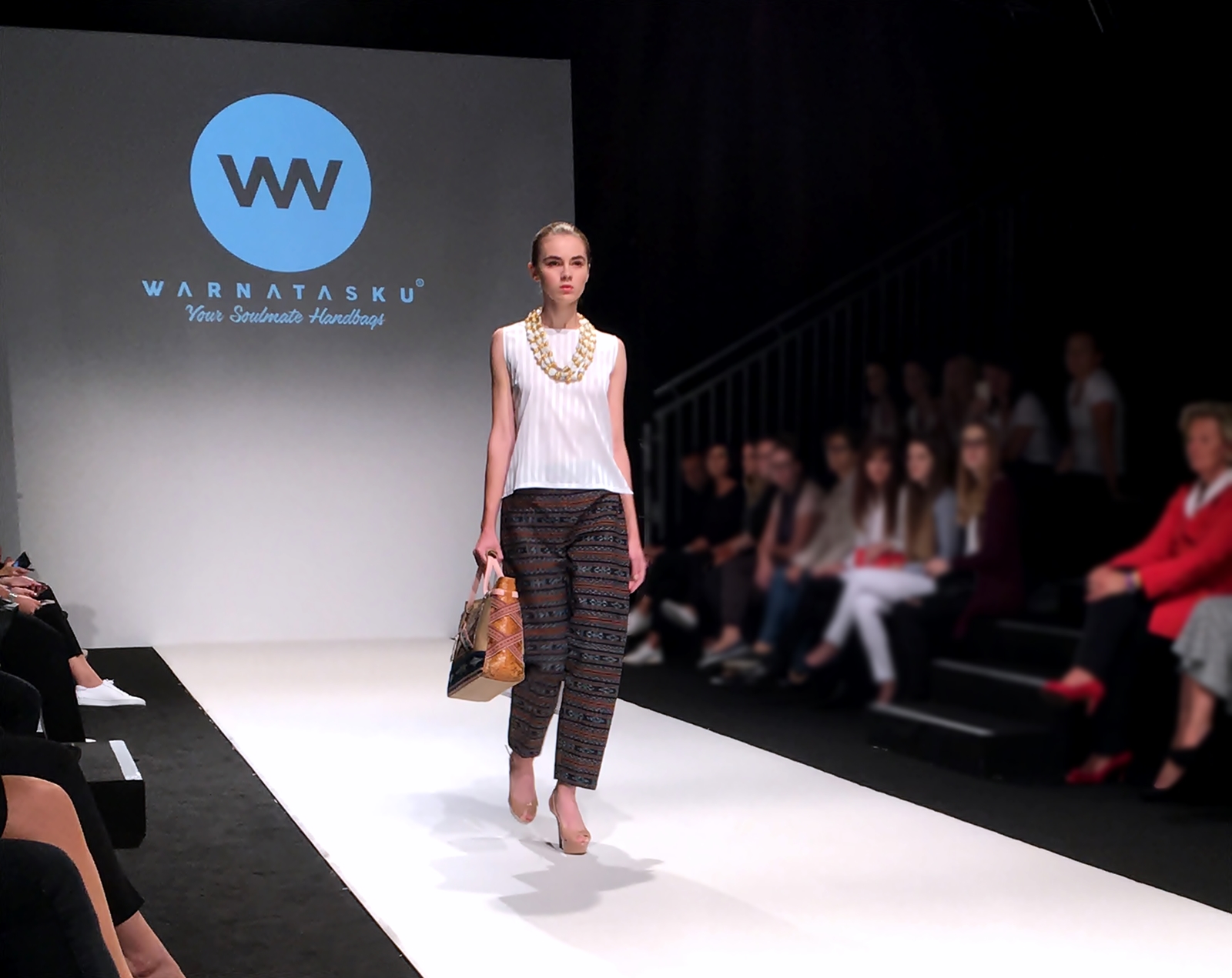 Vienna Fashion Week 2017 - Laufsteg - Show - Warnatasku Designer - Fashionladyloves by Tamara Wagner - Fashion Blog