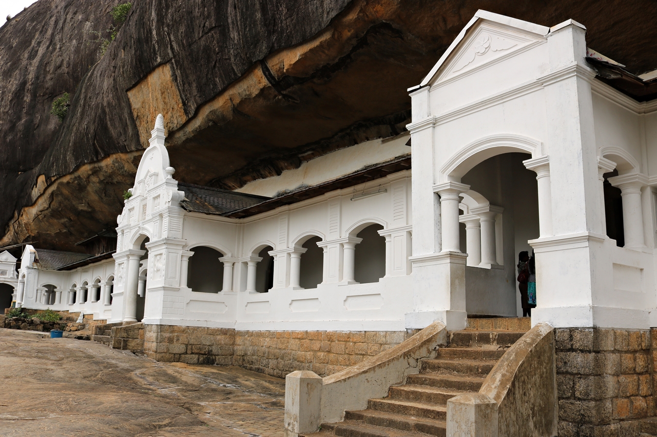 Sri Lanka Travel Guide- Reisebericht - Felsentempel - Fashionladyloves by Tamara Wagner - Travel Blog - Reiseblog aus Graz Österreich