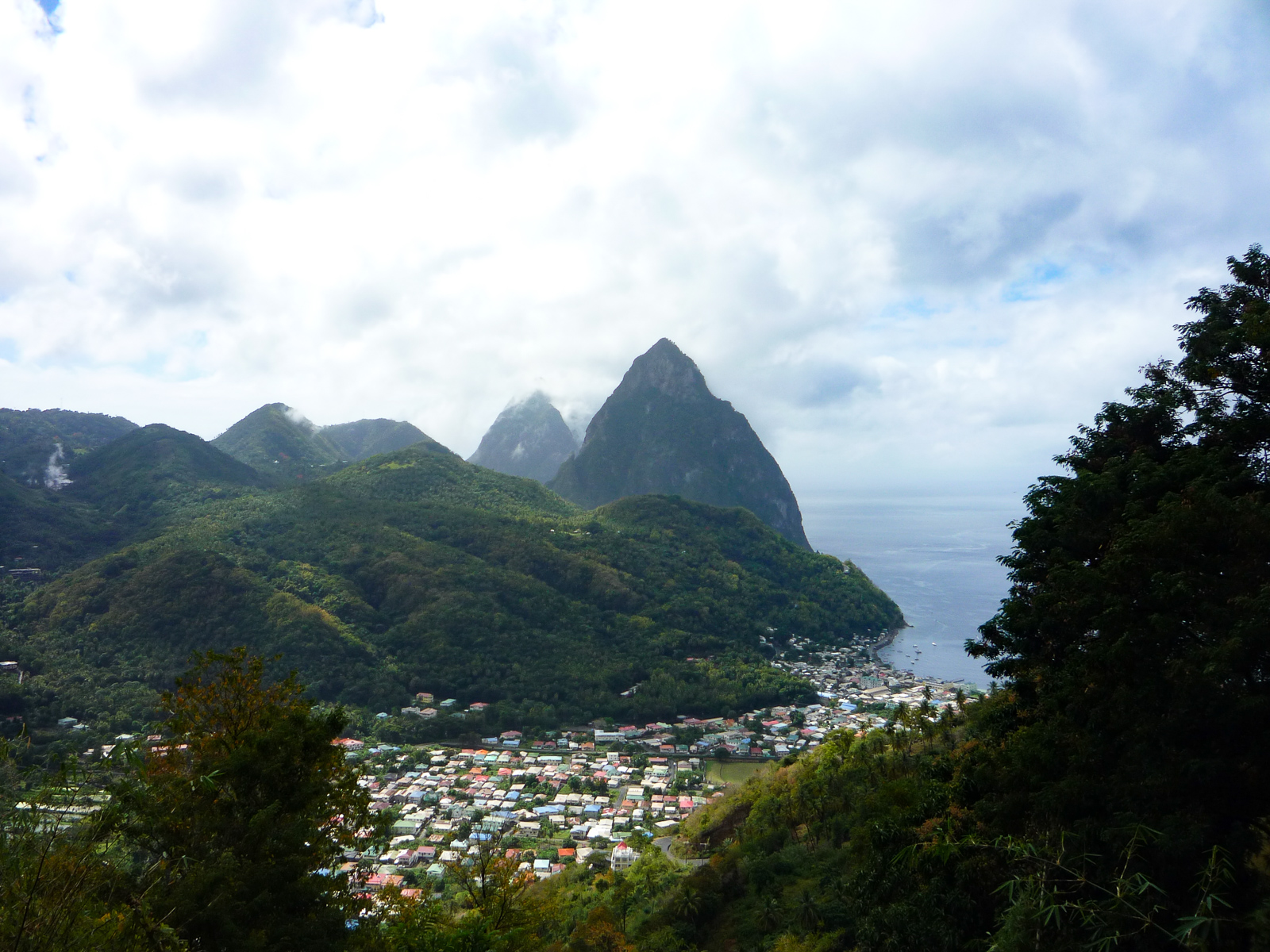 St. Lucia Travel Guide - Reiseziel in der Karibik - Kleine Antillen - Karibik Reise - Reisebericht - Tipps und Wissenswertes für deine Reise - beliebte Sehenswürdigkeiten auf deiner Karibikkreuzfahrt - Karibik Kreuzfahrt Fashionladyloves by Tamara Wagner - Travel Blog - Reiseblog aus Graz Österreich