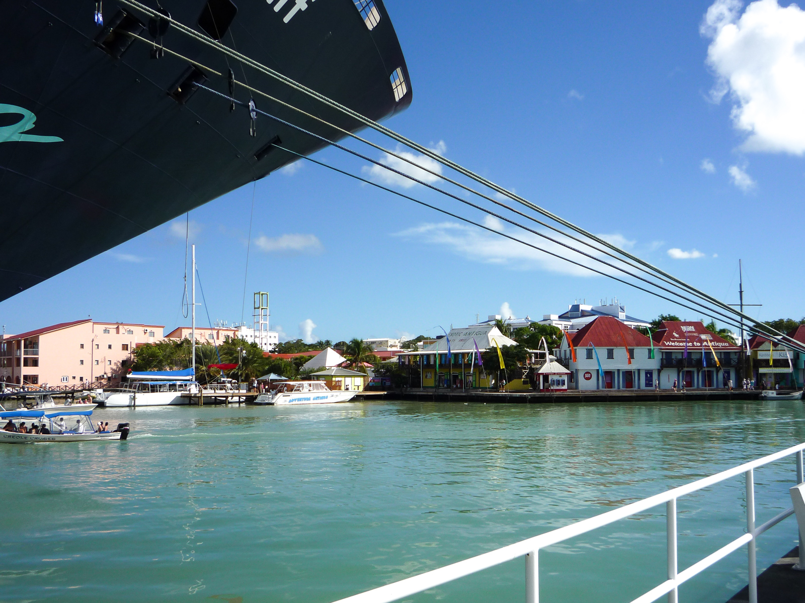 Antigua Travel Guide - Reisebericht - Kleine Antillen - Karibik Reise - Sehenswertes und Wissenswertes über die Insel - Reise Tipps - Must Sees und Sehenswürdigkeiten - Traumstrände in der Karibik - Fashionladyloves by Tamara Wagner Travel Blog - Reiseblogger
