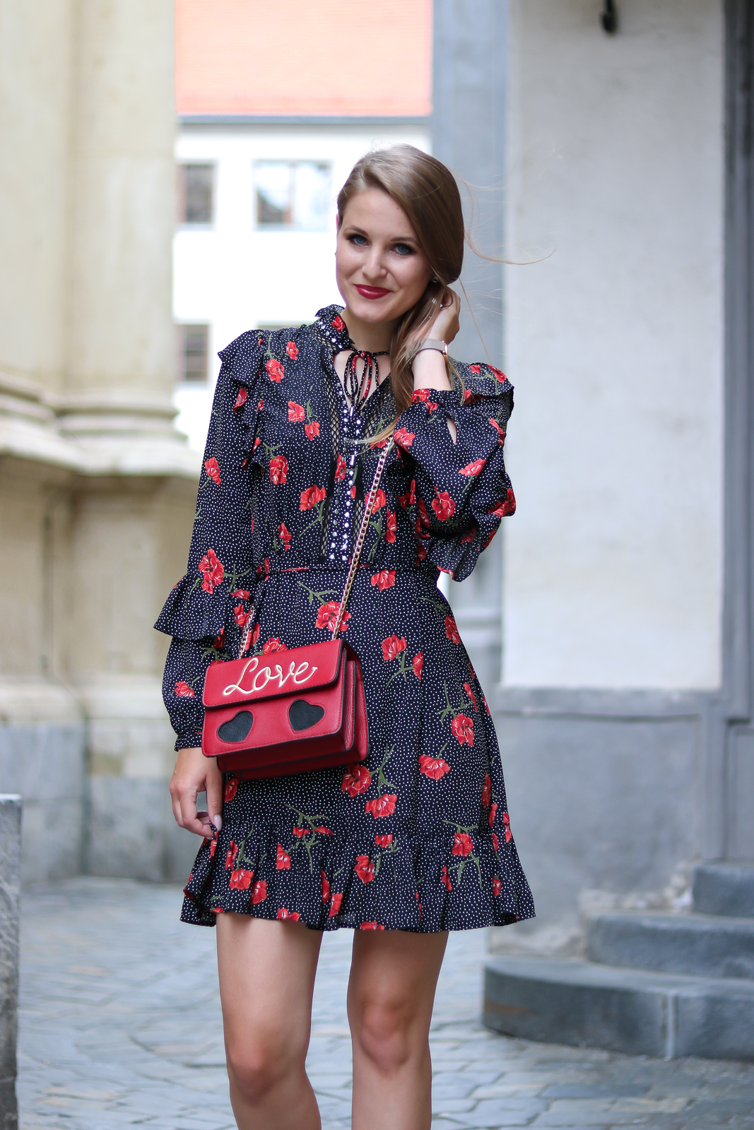 Mustermix - Rüschen, Polka Dots und Blumenprint - verschiedene Muster kombinieren - Modetrend der Saison - angesagter Look für den Sommer - Fashionladyloves by Tamara Wagner - Mode Blog aus Graz Österreich