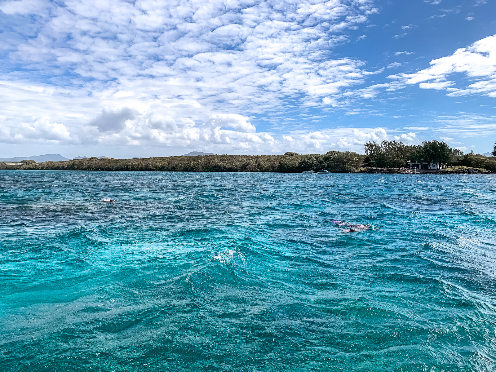 Mauritius Reisebericht - Wissenswertes und Highlights der Trauminsel - Mauritius Reise - Mauritius Sehenswürdigkeiten - Mauritius Flitterwochen - Traumreise - Paradies - schönste Insel - Traumurlaub -Tipps für Mauritius - Mauritus Reiseführer - Mauritius Travel Guide - Schnorcheln in der Blue Bay auf Mauritius - Fashionladyloves by Tamara