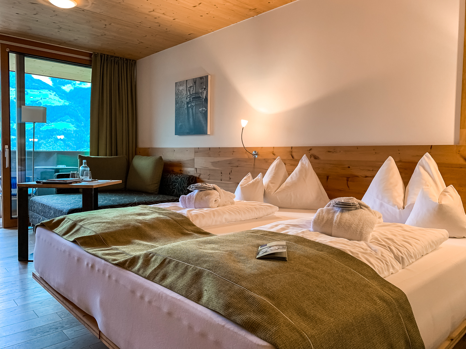Das Gartenhotel Crystal in Fügen Tirol - Hotel Reviev - sehr schönes 4 Stern Superior Hotel im Zillertal - Hotelbewertung - Hotelempfehlung in Tirol - 4 Sterne Hotel - Reise nach Zillertal - Weekend Getaway nach Tirol - Fashionladyloves by Tamara Wagner - Reiseblogger - Travelblog - Reisen