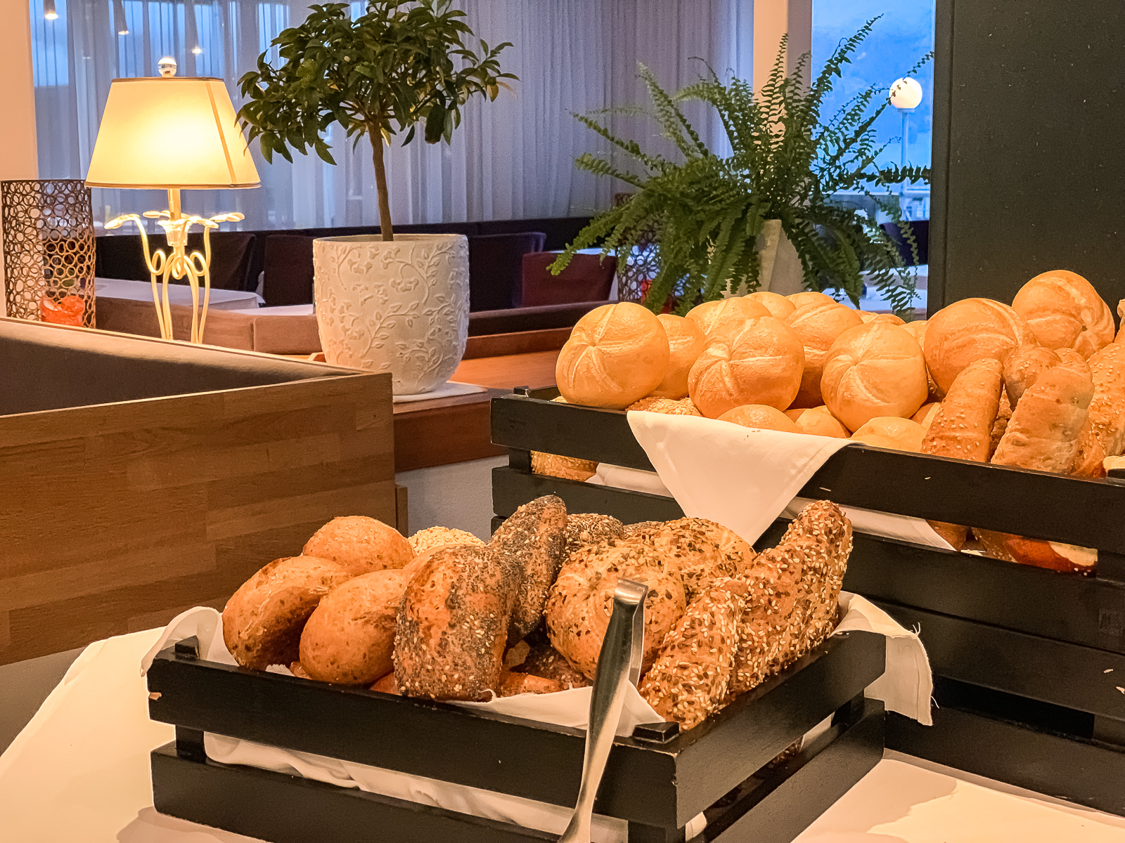 Das Gartenhotel Crystal in Fügen Tirol - Hotel Reviev - sehr schönes 4 Stern Superior Hotel im Zillertal - Hotelbewertung - Hotelempfehlung in Tirol - 4 Sterne Hotel - Reise nach Zillertal - Weekend Getaway nach Tirol - Fashionladyloves by Tamara Wagner - Reiseblogger - Travelblog - Reisen