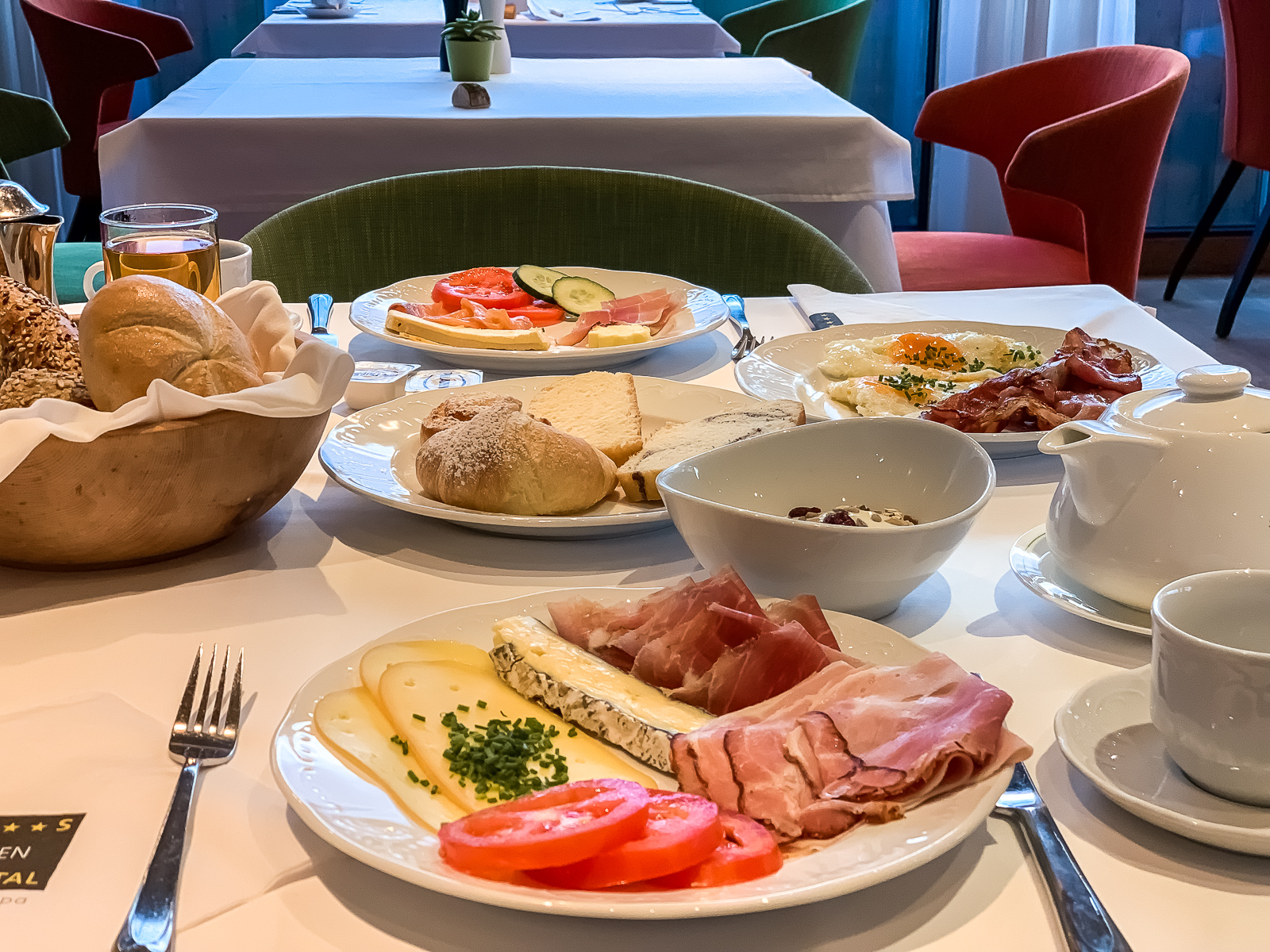 Das Gartenhotel Crystal in Fügen Tirol - Hotel Reviev - sehr schönes 4 Stern Superior Hotel im Zillertal - Hotelbewertung - Hotelempfehlung in Tirol - 4 Sterne Hotel - Reise nach Zillertal - Weekend Getaway nach Tirol - Fashionladyloves by Tamara Wagner - Reiseblogger - Travelblog - Reisen