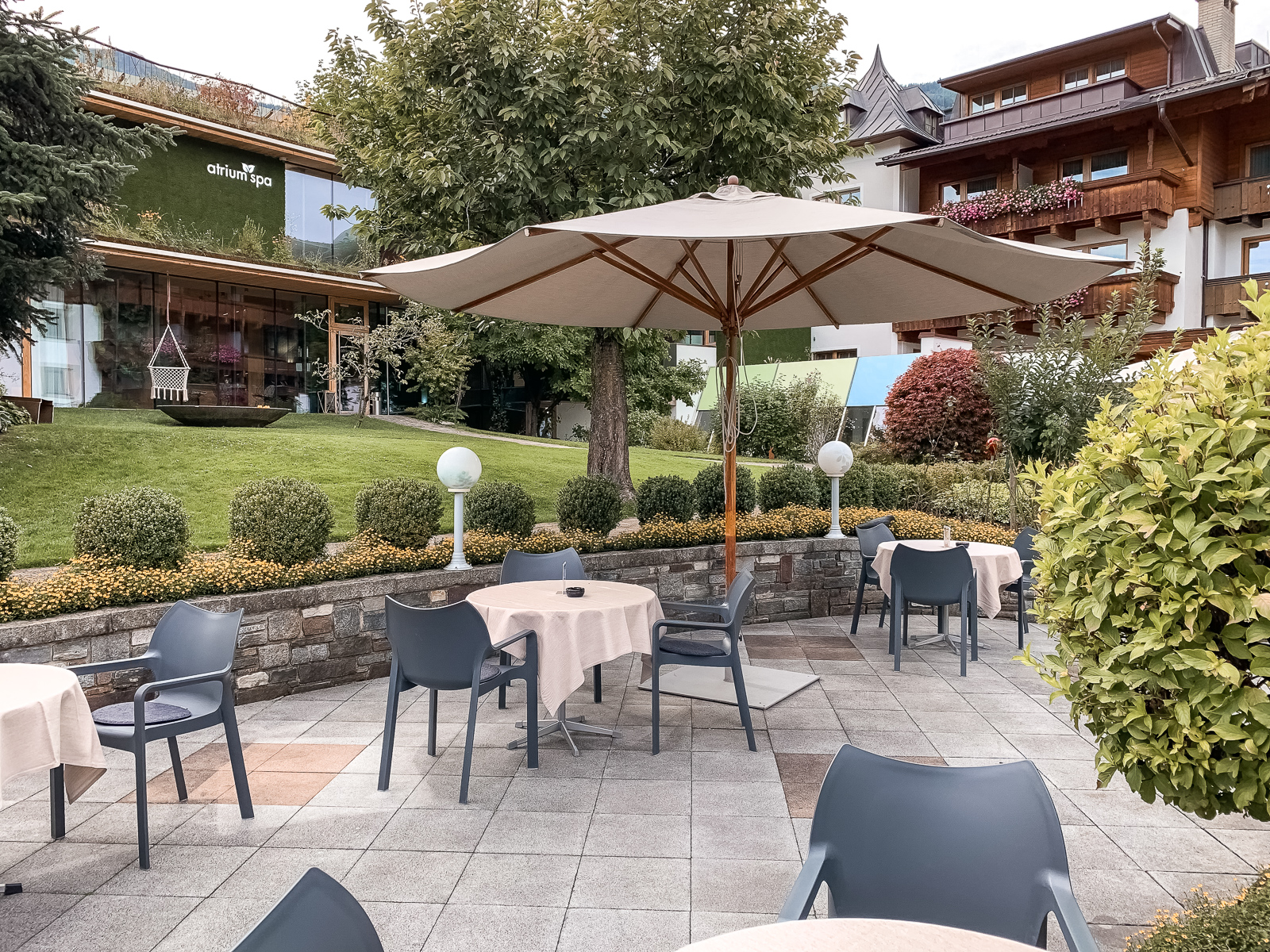 Das Gartenhotel Crystal in Fügen Tirol - Hotel Reviev - sehr schönes 4 Stern Superior Hotel im Zillertal - Hotelbewertung - Hotelempfehlung in Tirol - 4 Sterne Hotel - Reise nach Zillertal - Weekend Getaway nach Tirol - Fashionladyloves by Tamara Wagner - Reiseblogger - Travelblog - Reisen