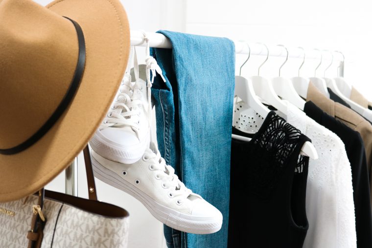 Diese 10 Fashion Basics Gehoren In Jeden Kleiderschrank Fashionladyloves