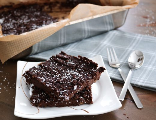 Vegane Brownies - die besten veganen Brownies - Brownie Rezept vegan und gesund - gesunder Snack - gesunde Brownies - Brownies mit wenig Kalorien - Brownies ohne Zucker - die besten Brownies - Brownies Backen - einfache Brownies vegan - Fashionladyloves by Tamara Wagner