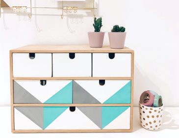 IKEA Hack - Ikea Moppe Hack Mini Kommode - Mini Kommode umgestalten - Kommode bemalen mit Kreidefarbe und Acrylfarbe - DIY - Interieur DIY - Fashionladyloves by Tamara Wagner