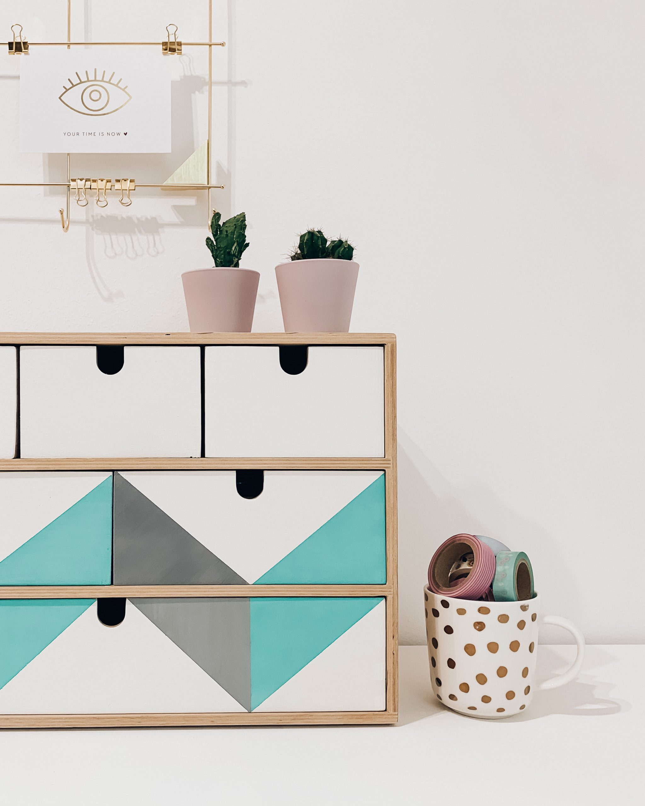 IKEA Hack - Ikea Moppe Hack Mini Kommode - Mini Kommode umgestalten - Kommode bemalen mit Kreidefarbe und Acrylfarbe - DIY - Interieur DIY - Fashionladyloves by Tamara Wagner