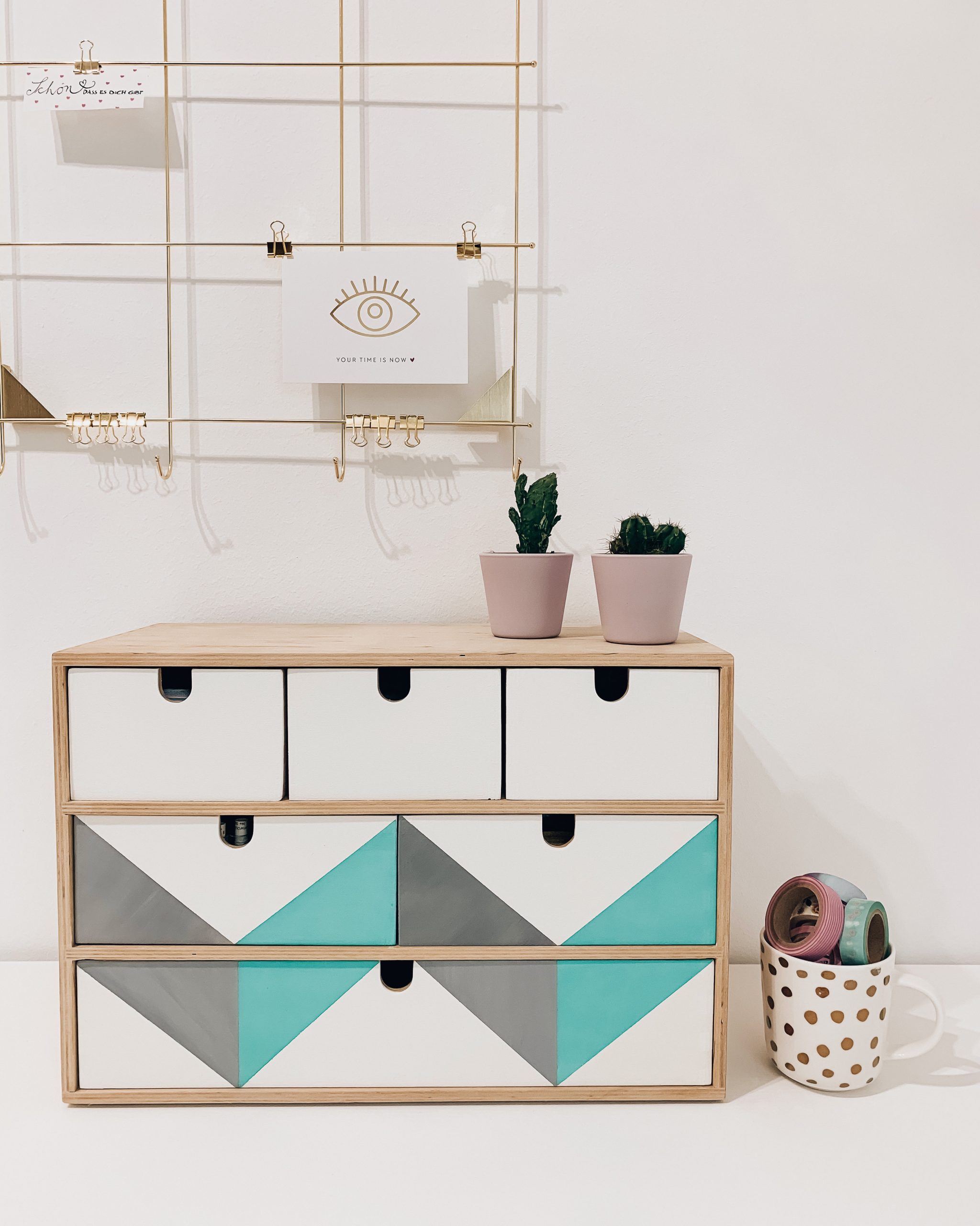 IKEA Hack - Ikea Moppe Hack Mini Kommode - Mini Kommode umgestalten - Kommode bemalen mit Kreidefarbe und Acrylfarbe - DIY - Interieur DIY - Fashionladyloves by Tamara Wagner