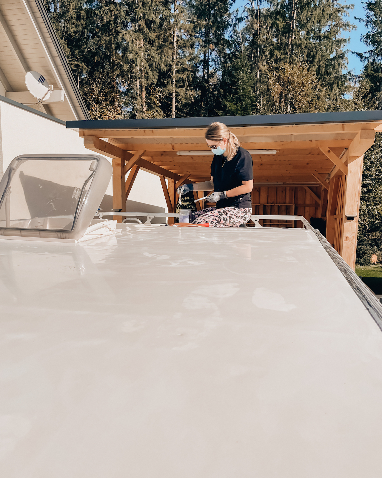 Wohnmobil Makeover - Altes Wohnmobil restaurieren - Womo Reparatur - Vintage Campervan Makeover - aus Alt mach Neu - Camper Renovierung - Camper Restaurierung - Wohnmobil abdichten - Wohnmobil Wasserschaden - Fashionladyloves by Tamara Wagner