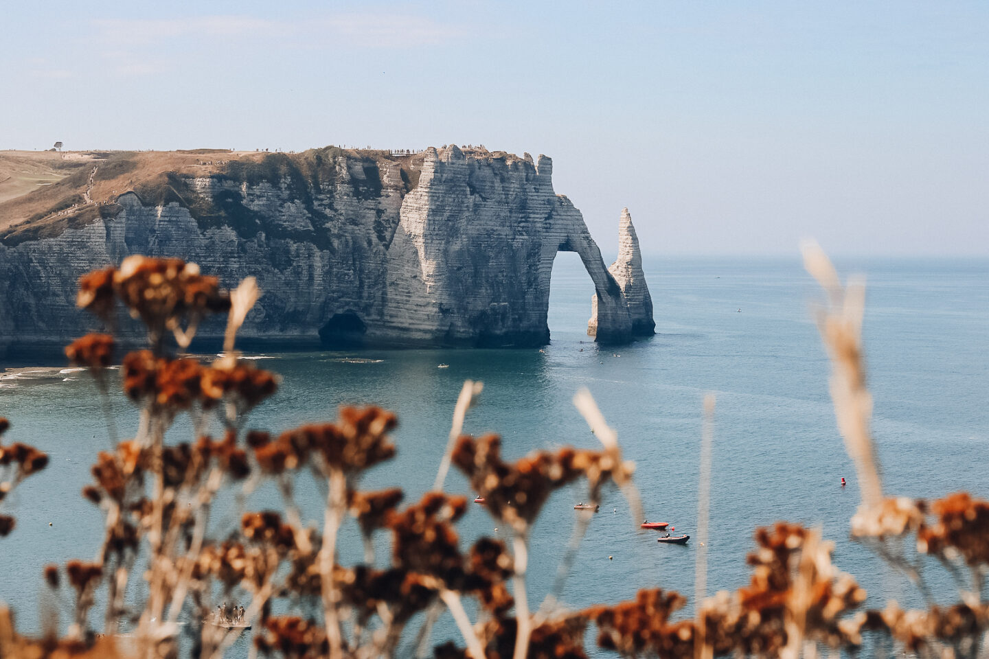 Mit dem Van durch Frankreich - Normandie und Bretagne - Roadtrip durch Frankreich - Campen in Frankreich - Campertrip Europa - Vanille in Europa - Reisen mit Hund - Reiseroute durch Frankreich mit dem Wohnmobil - Fashionladyloves by Tamara Wagner