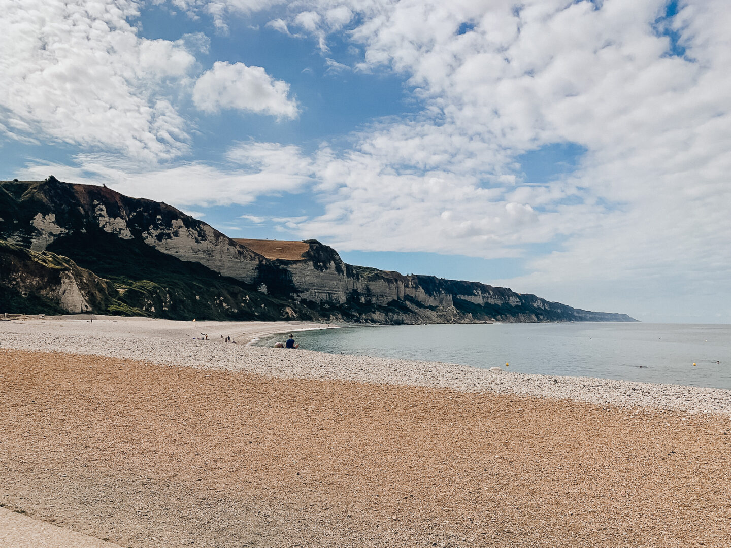 Mit dem Van durch Frankreich - Normandie und Bretagne - Roadtrip durch Frankreich - Campen in Frankreich - Campertrip Europa - Vanille in Europa - Reisen mit Hund - Reiseroute durch Frankreich mit dem Wohnmobil - Fashionladyloves by Tamara Wagner