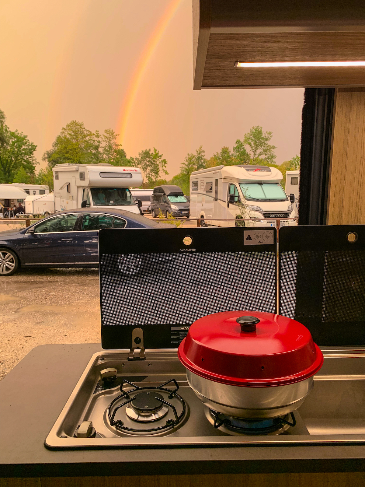 Mit dem Van durch Frankreich - Normandie und Bretagne - Roadtrip durch Frankreich - Campen in Frankreich - Campertrip Europa - Vanille in Europa - Reisen mit Hund - Reiseroute durch Frankreich mit dem Wohnmobil - Fashionladyloves by Tamara Wagner