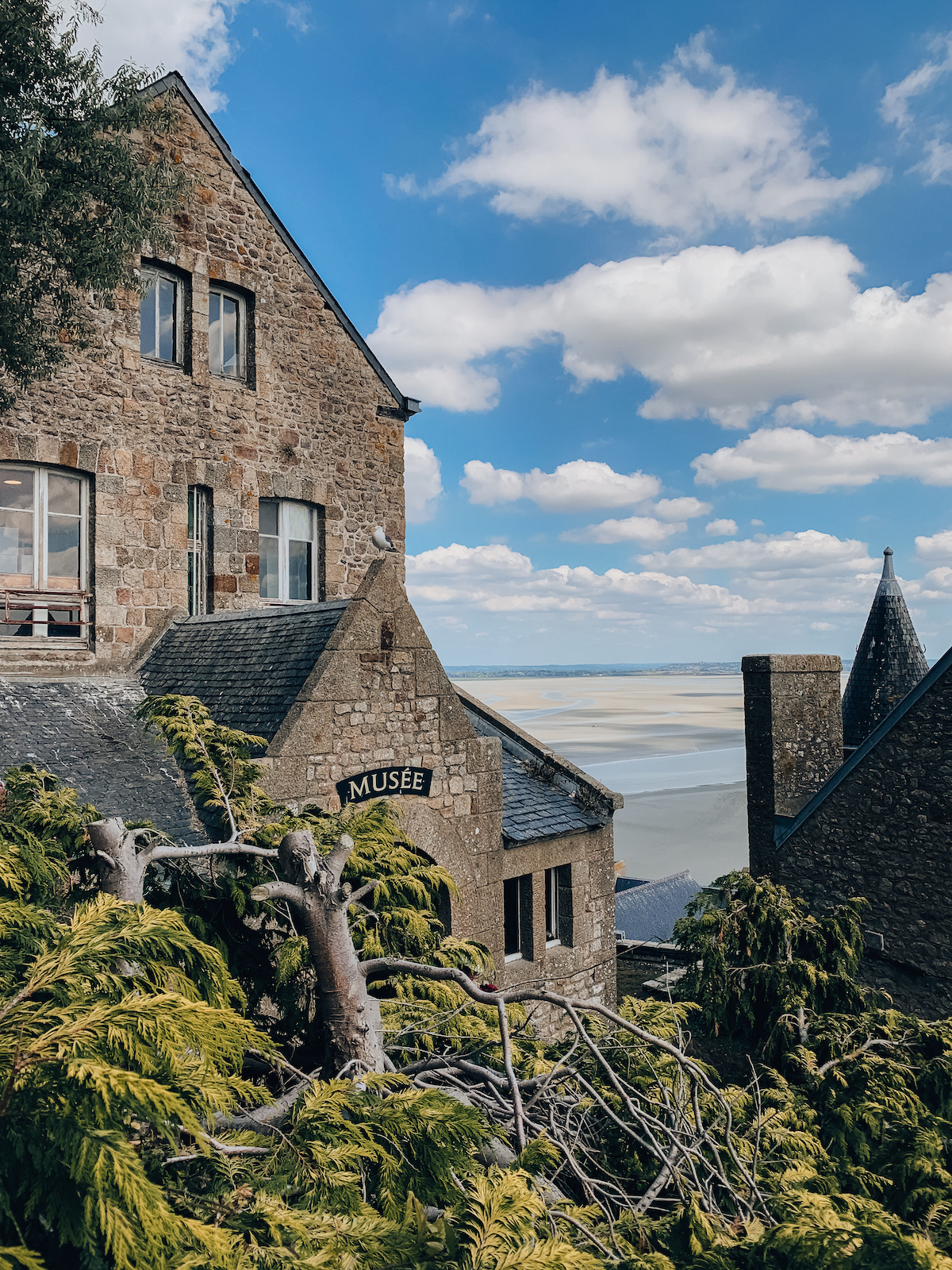 Mit dem Van durch Frankreich - Normandie und Bretagne - Roadtrip durch Frankreich - Campen in Frankreich - Campertrip Europa - Vanille in Europa - Reisen mit Hund - Reiseroute durch Frankreich mit dem Wohnmobil - Fashionladyloves by Tamara Wagner