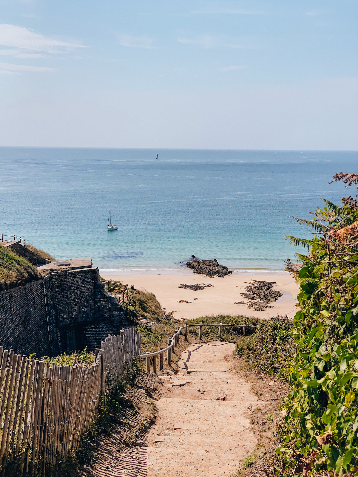 Mit dem Van durch Frankreich - Normandie und Bretagne - Roadtrip durch Frankreich - Campen in Frankreich - Campertrip Europa - Vanille in Europa - Reisen mit Hund - Reiseroute durch Frankreich mit dem Wohnmobil - Fashionladyloves by Tamara Wagner